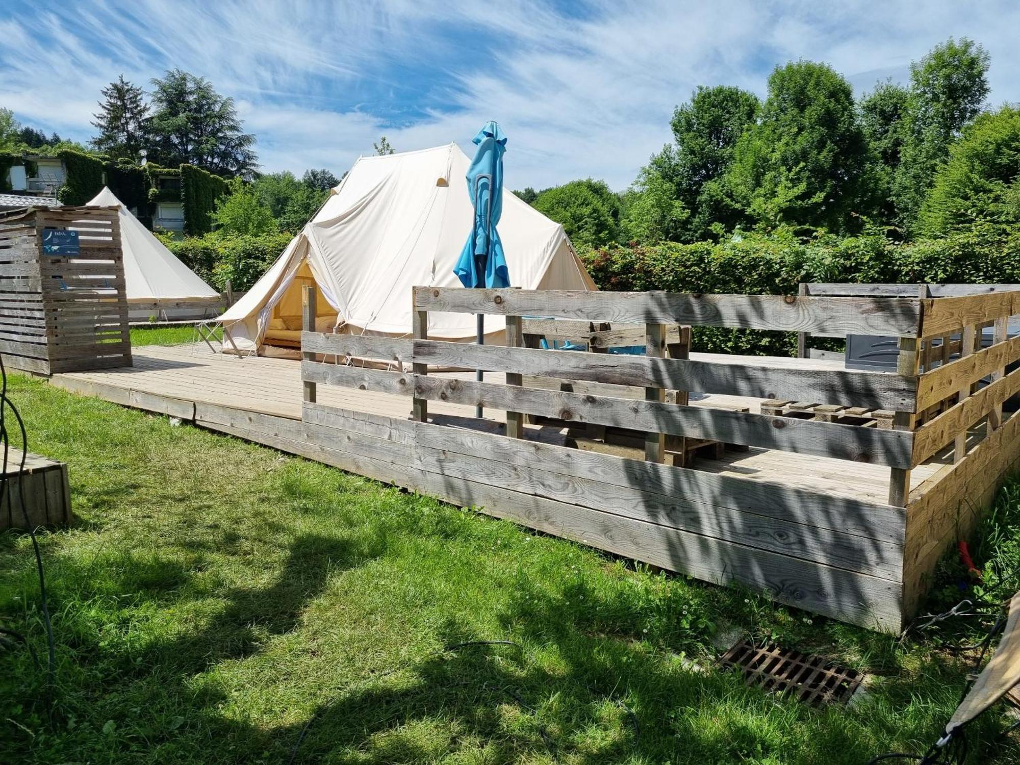 Camping Le Hameau Des Pecheurs Novalaise