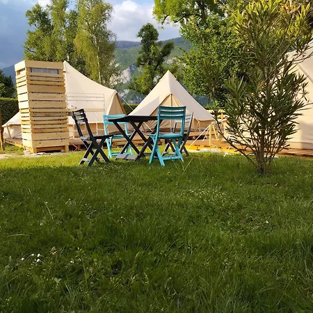 Camping Le Hameau Des Pecheurs Hotel Novalaise Exterior photo