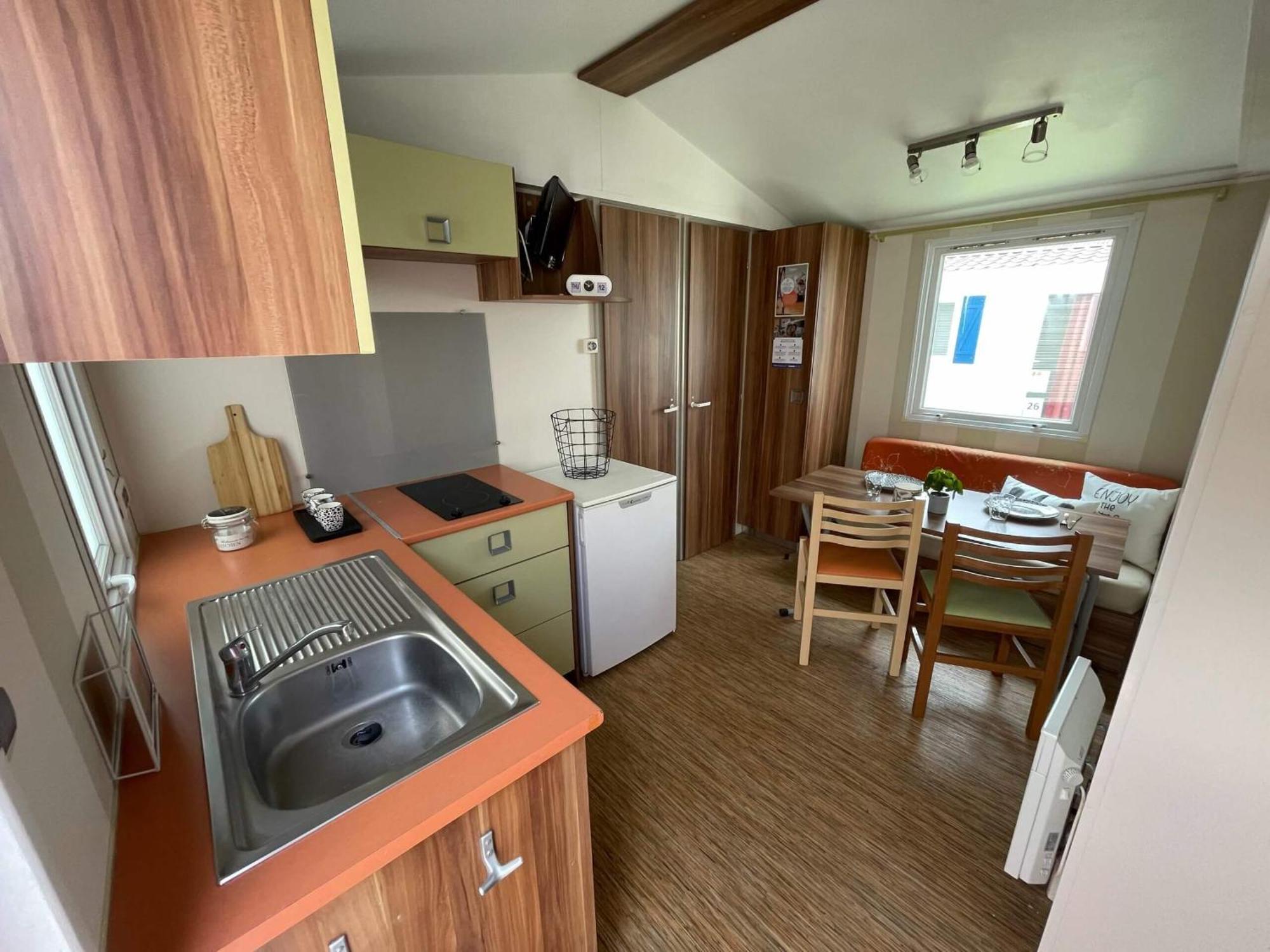 Camping Le Hameau Des Pecheurs *